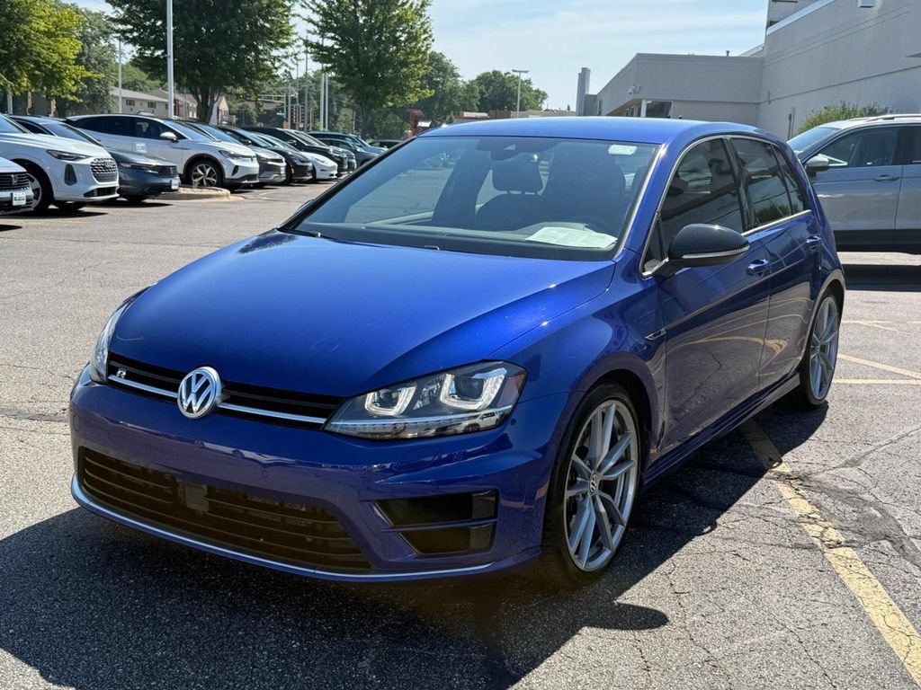 Used 2017 Volkswagen Golf R 4-Door AWD/4WD image 8