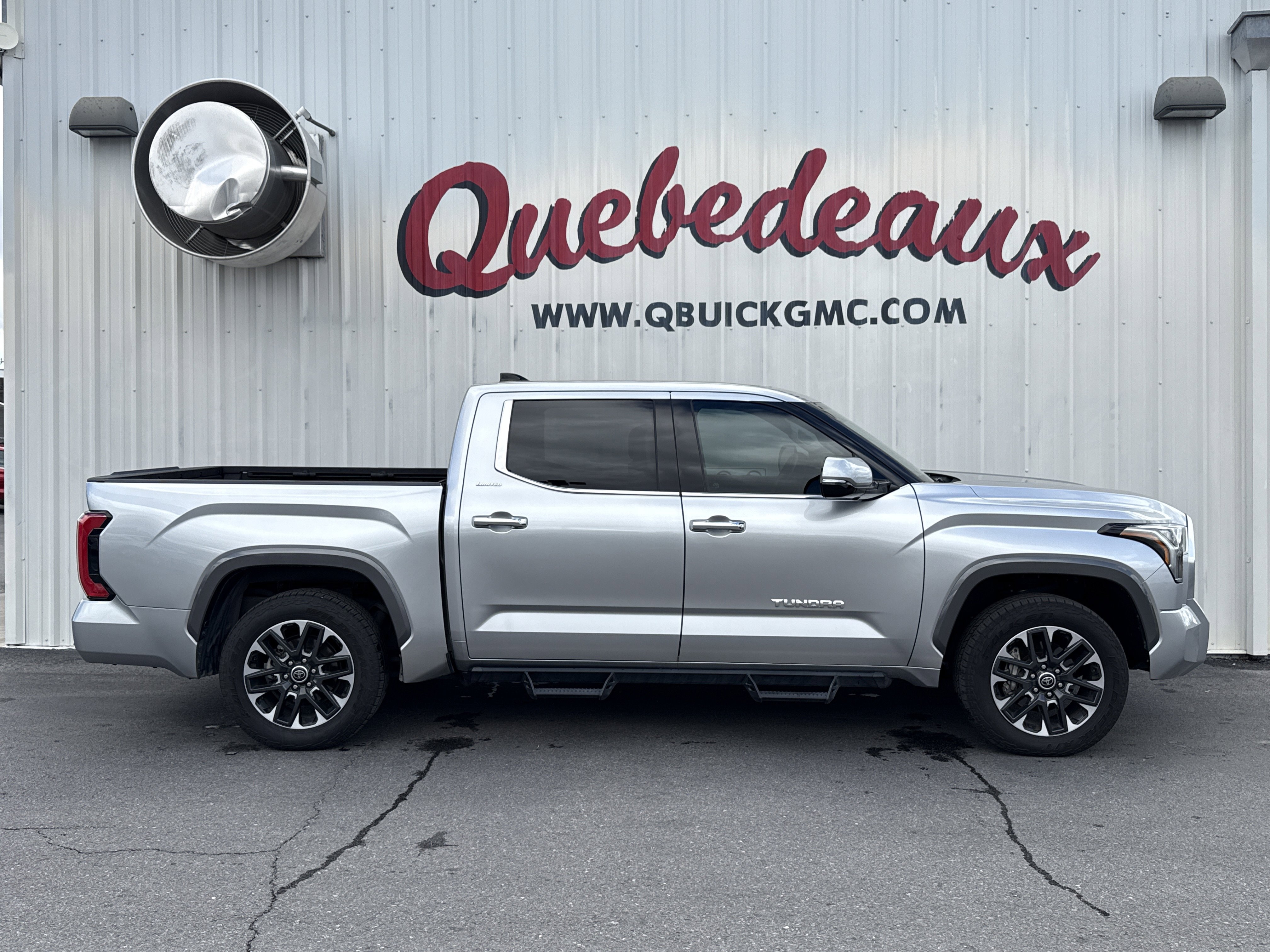 Used 2022 Toyota Tundra Limited image 30
