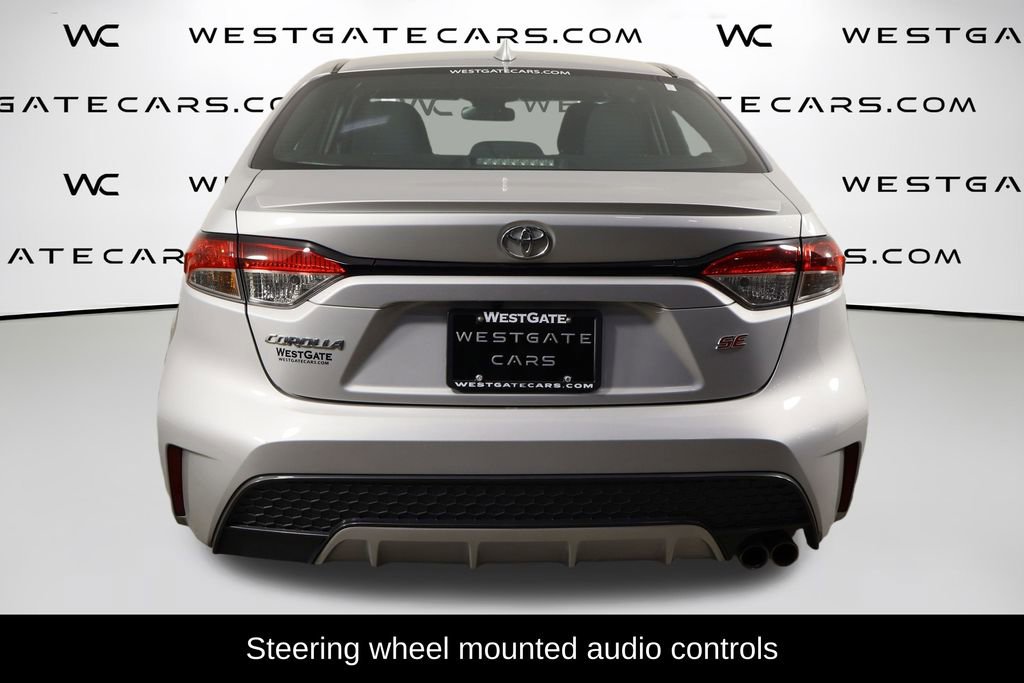 Used 2020 Toyota Corolla SE w/ SE Premium Package image 4