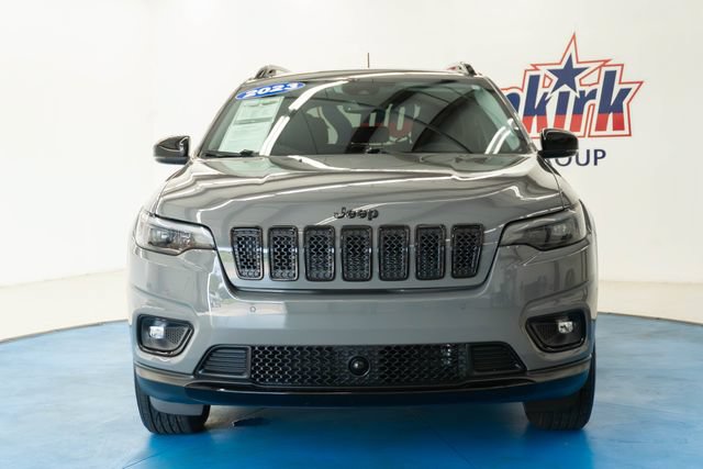 Used 2023 Jeep Cherokee Altitude Lux AWD/4WD image 30