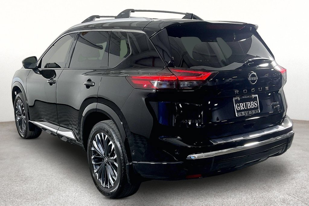 Used 2026 Nissan Rogue Platinum w/ Platinum Premium Package AWD/4WD image 14