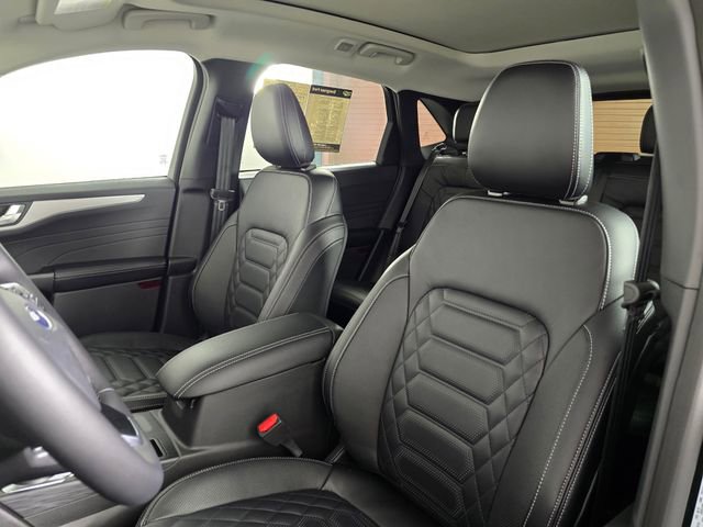 Used 2024 Ford Escape SE w/ PHEV Premium Package image 23