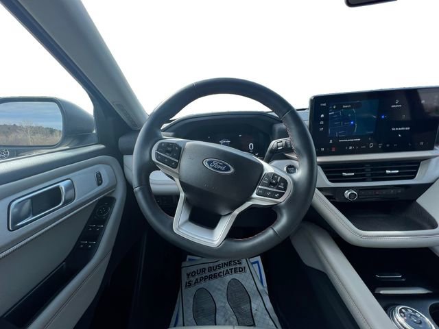 Used 2025 Ford Explorer Active w/ Active Comfort Package AWD/4WD image 12