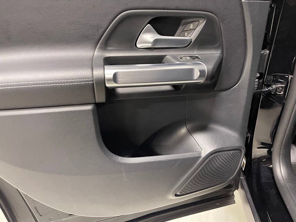 Certified 2022 Mercedes-Benz GLB 250 4MATIC image 24