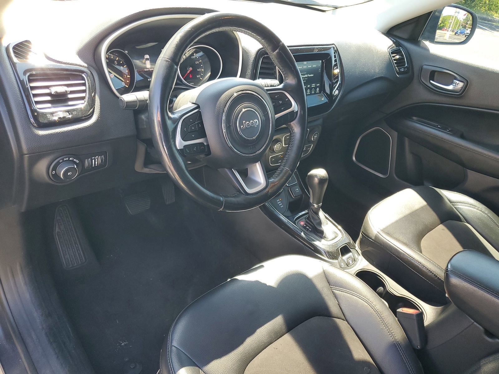 Used 2020 Jeep Compass Latitude AWD/4WD image 6