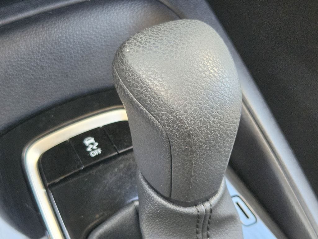 Used 2026 Toyota Corolla LE FWD image 21