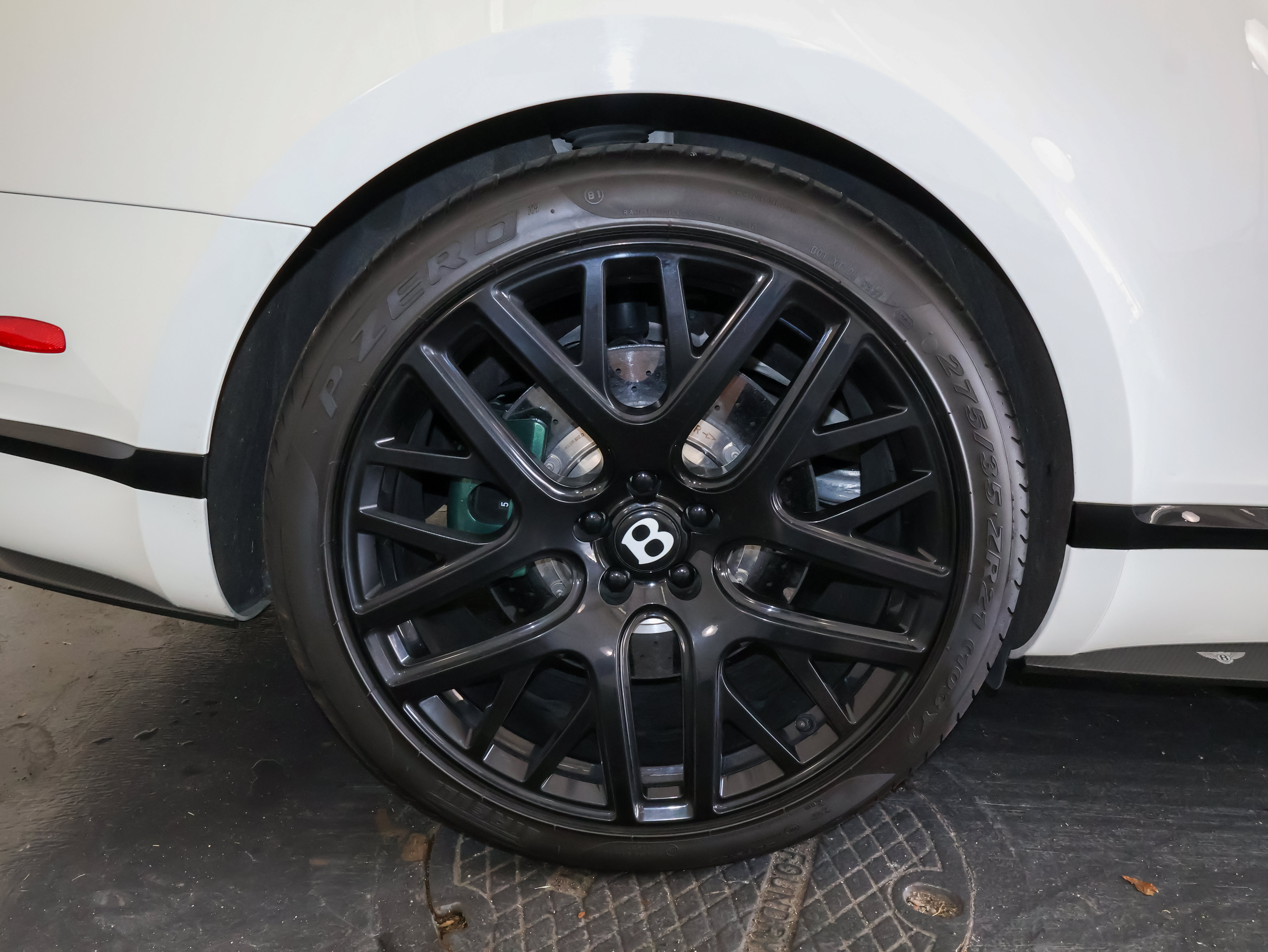 Used 2015 Bentley Continental GT3-R AWD/4WD image 34