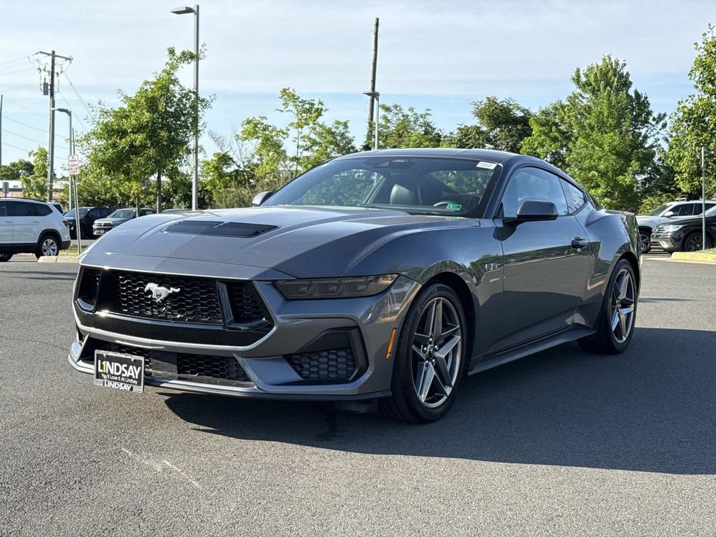Used 2025 Ford Mustang GT Premium RWD image 6