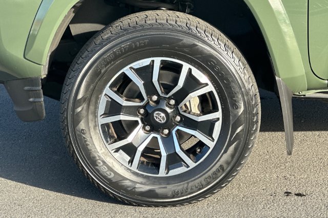 Certified 2022 Toyota Tacoma TRD Sport w/ Technology Package RWD image 30