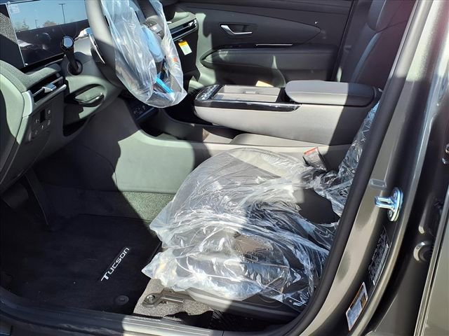 New 2026 Hyundai Tucson Limited image 17