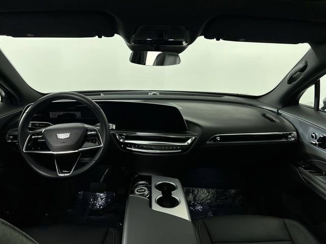 Used 2024 Cadillac Lyriq Tech RWD image 21
