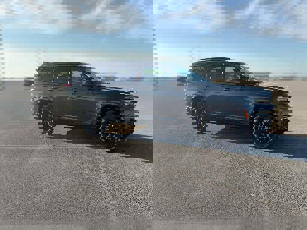 New 2025 Jeep Grand Cherokee L Limited image 15