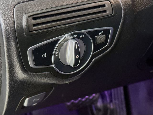 Used 2021 Mercedes-Benz GLC 300 image 12