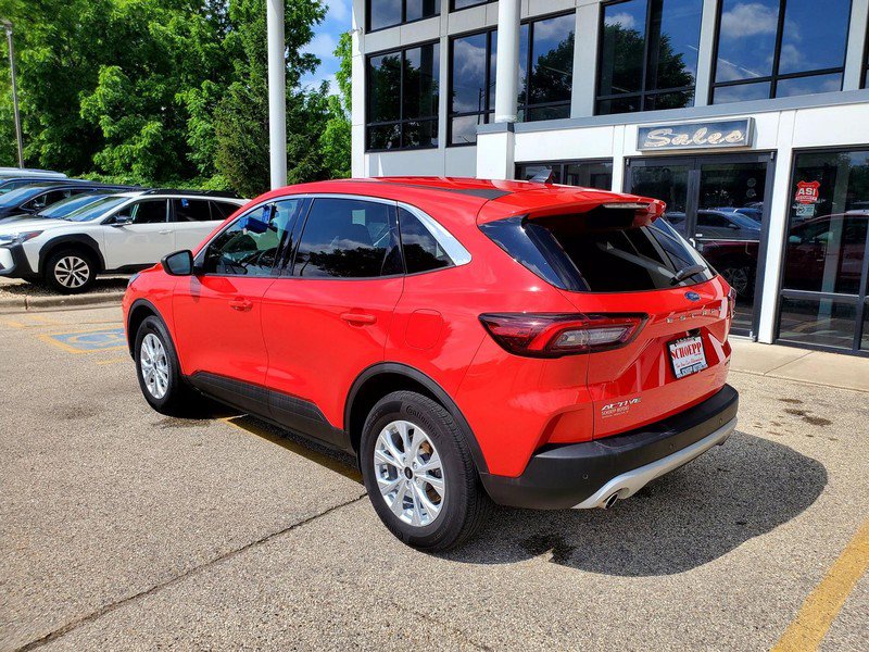 Used 2024 Ford Escape Active AWD/4WD image 7