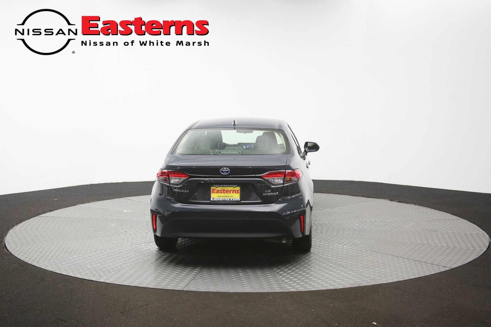 Used 2023 Toyota Corolla LE w/ Carpet Mat Package (TMS) FWD image 31
