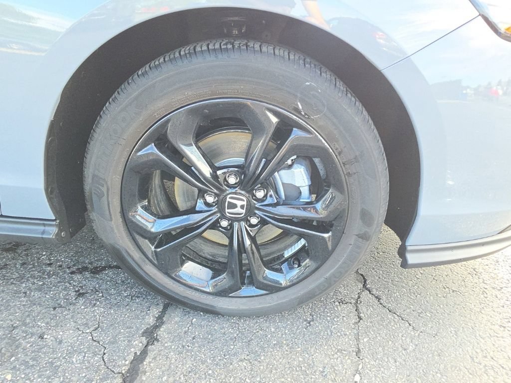 Used 2025 Honda Accord SE image 10