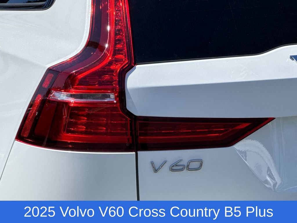 Certified 2025 Volvo V60 B5 Cross Country Plus image 26