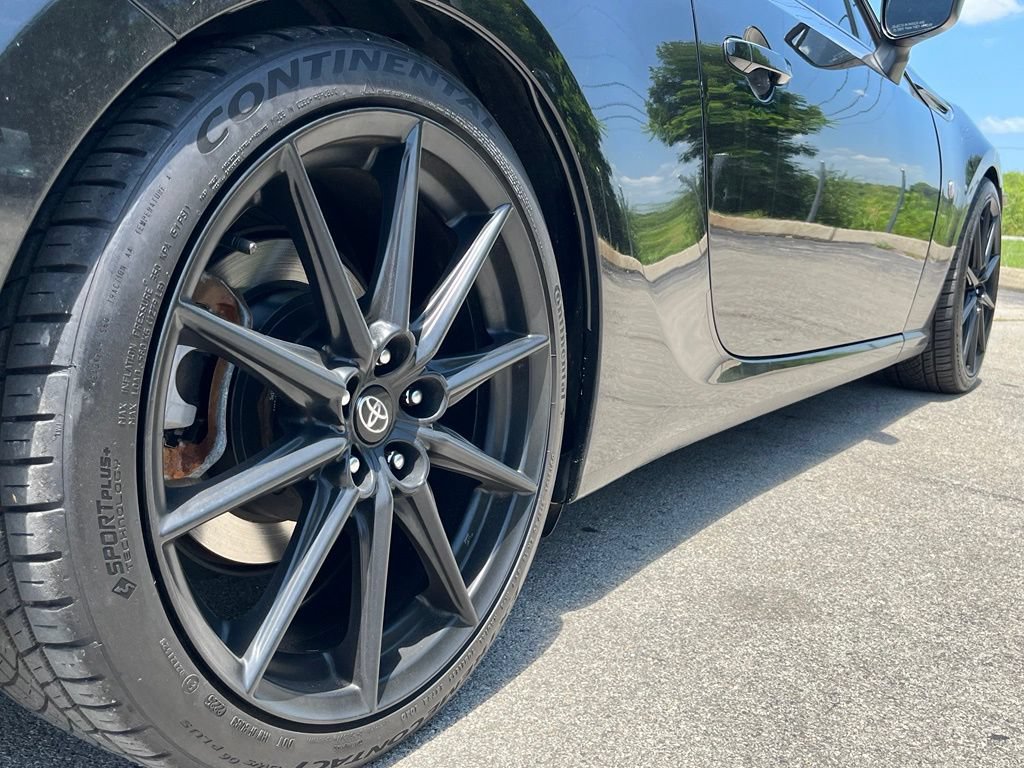 Used 2019 Toyota 86 RWD image 12
