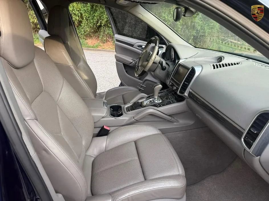 Used 2012 Porsche Cayenne S image 14