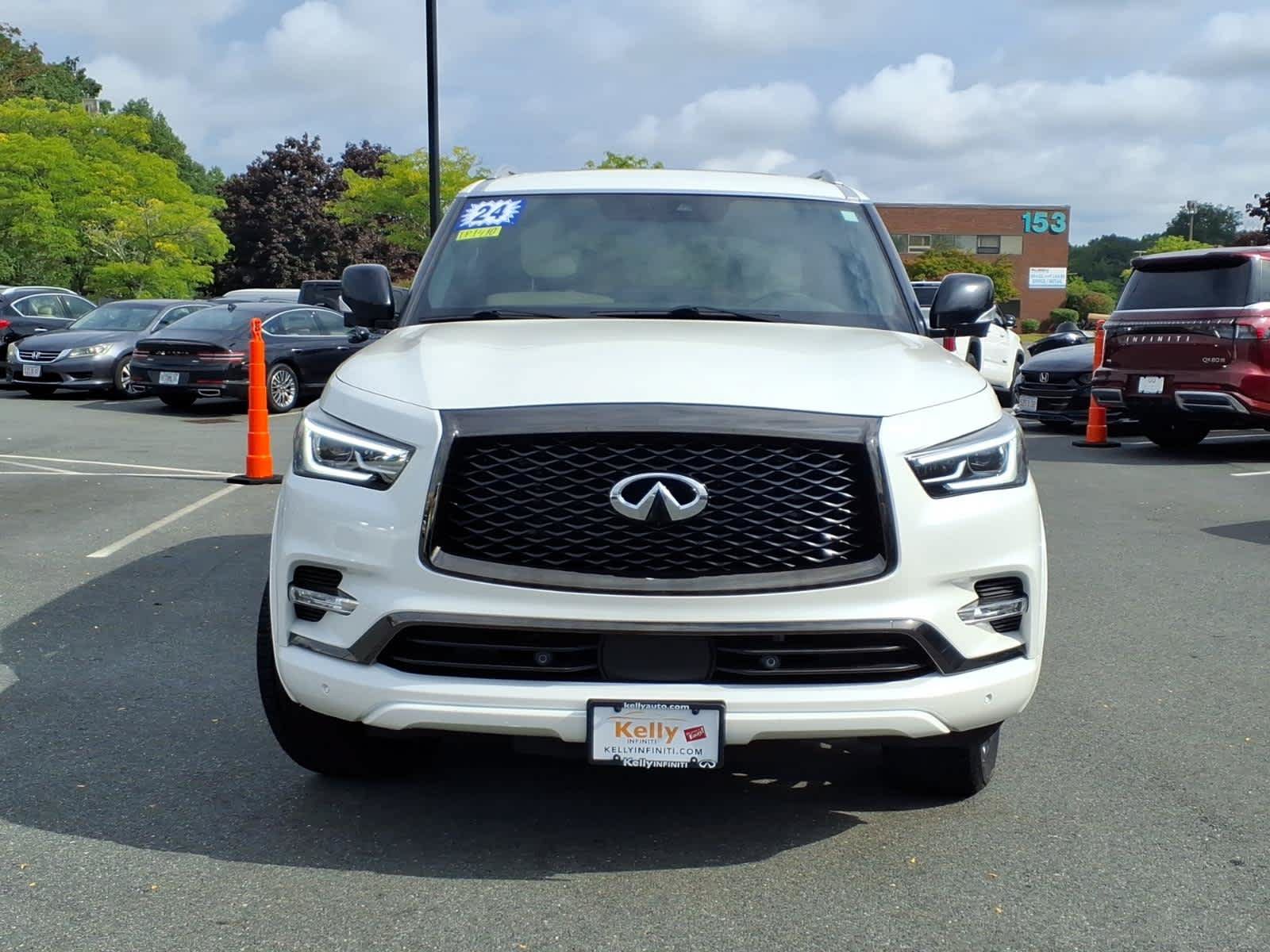 Certified 2024 INFINITI QX80 Sensory AWD/4WD image 2
