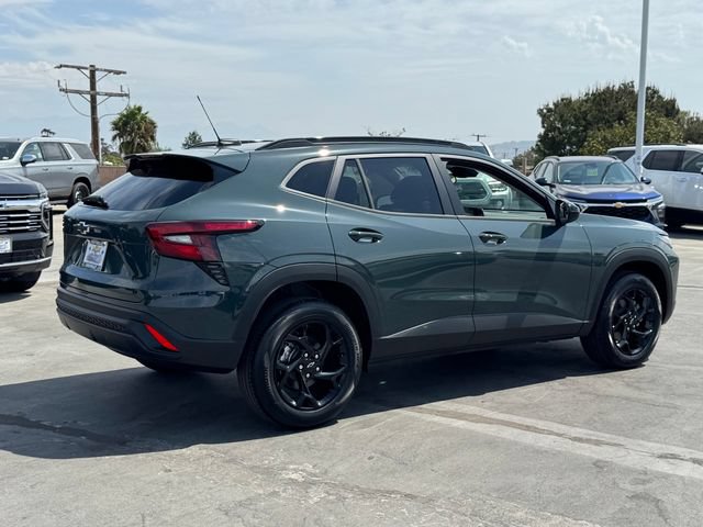 New 2026 Chevrolet Trax LT w/ Midnight Edition FWD image 5