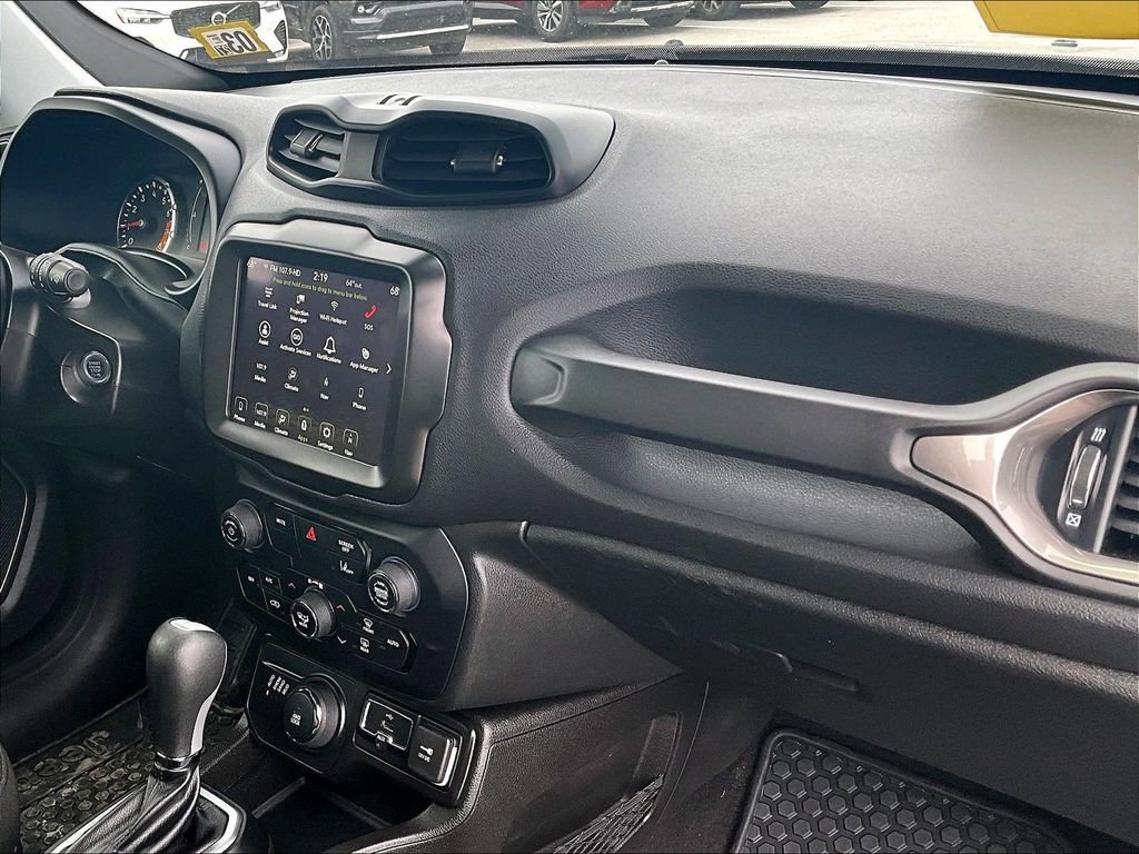 Used 2023 Jeep Renegade Latitude image 14