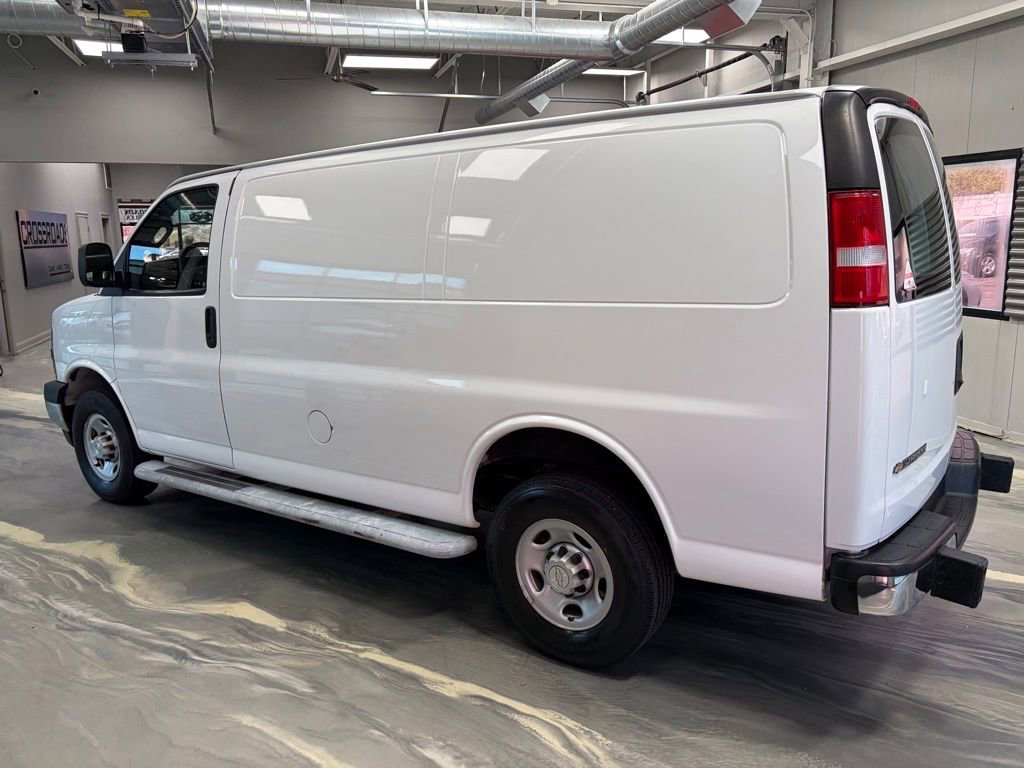 Used 2022 Chevrolet Express 2500 w/ Driver Convenience Package image 23