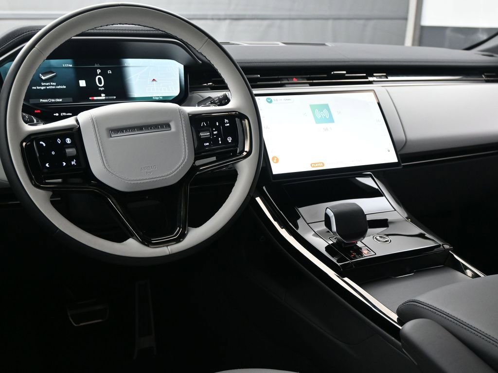 Used 2025 Land Rover Range Rover Sport Dynamic SE image 7