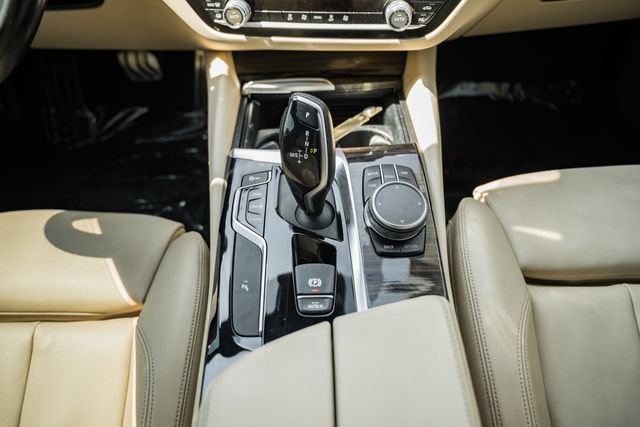Used 2019 BMW 530i RWD image 19