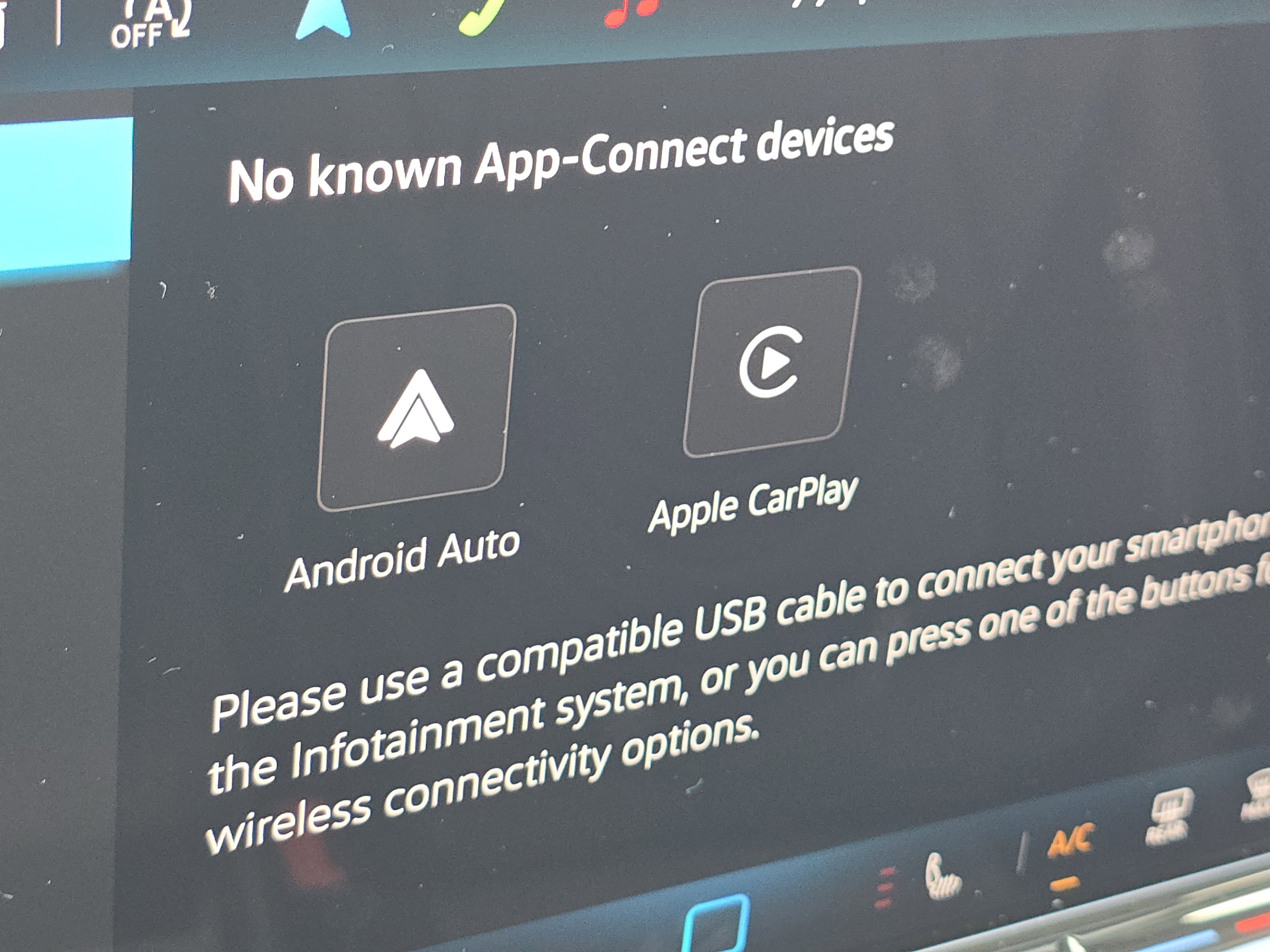 New 2025 Volkswagen Tiguan SE image 9