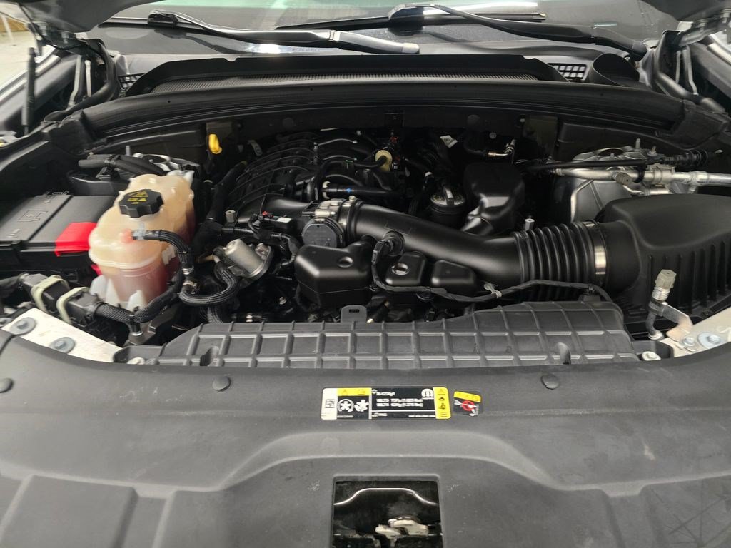 Used 2022 Jeep Grand Cherokee Limited RWD image 13