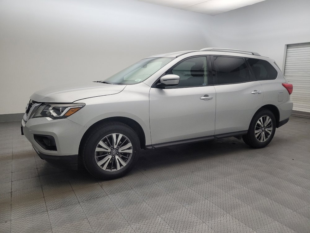 Used 2019 Nissan Pathfinder SV AWD/4WD image 2