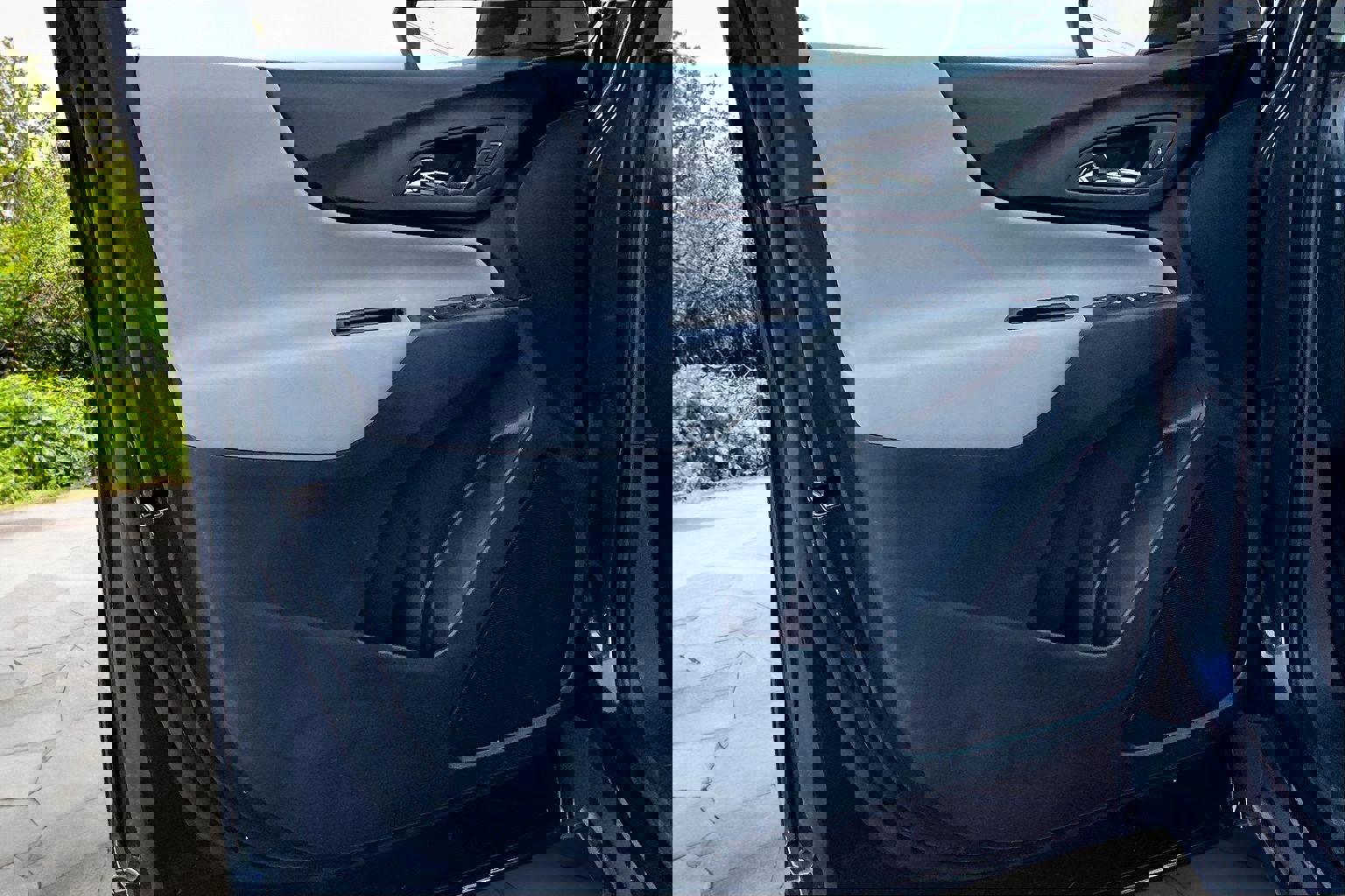 Used 2022 Chevrolet Equinox LS w/ LS Convenience Package image 23