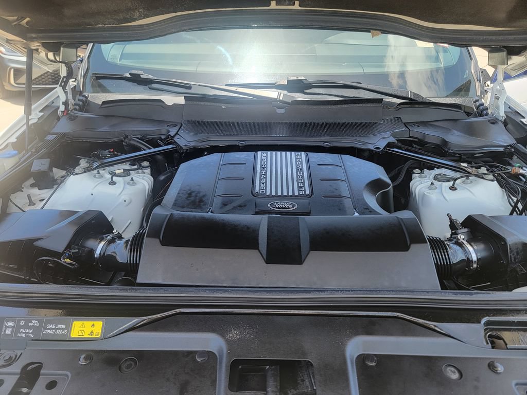 Used 2020 Land Rover Discovery HSE AWD/4WD image 9