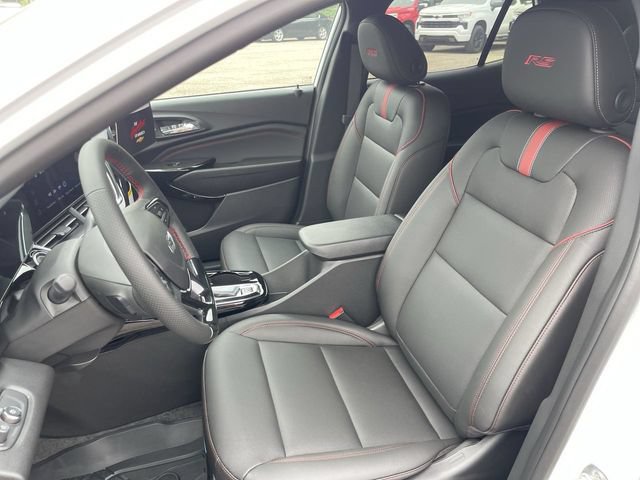 New 2026 Chevrolet Trax RS w/ Sunroof Package FWD image 11