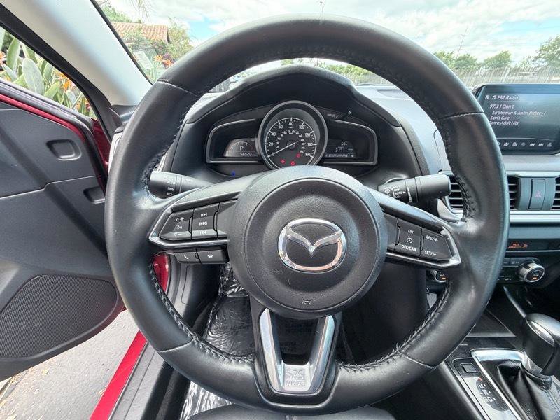 Used 2017 MAZDA MAZDA3 Touring FWD image 14