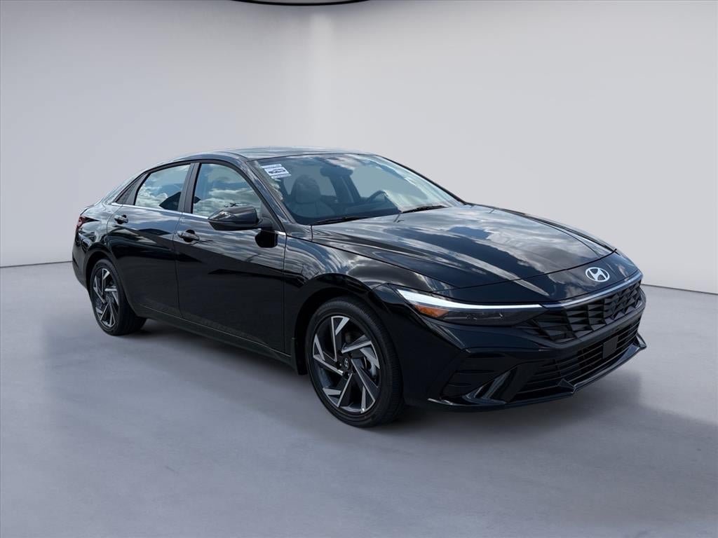 New 2026 Hyundai Elantra Limited FWD image 7