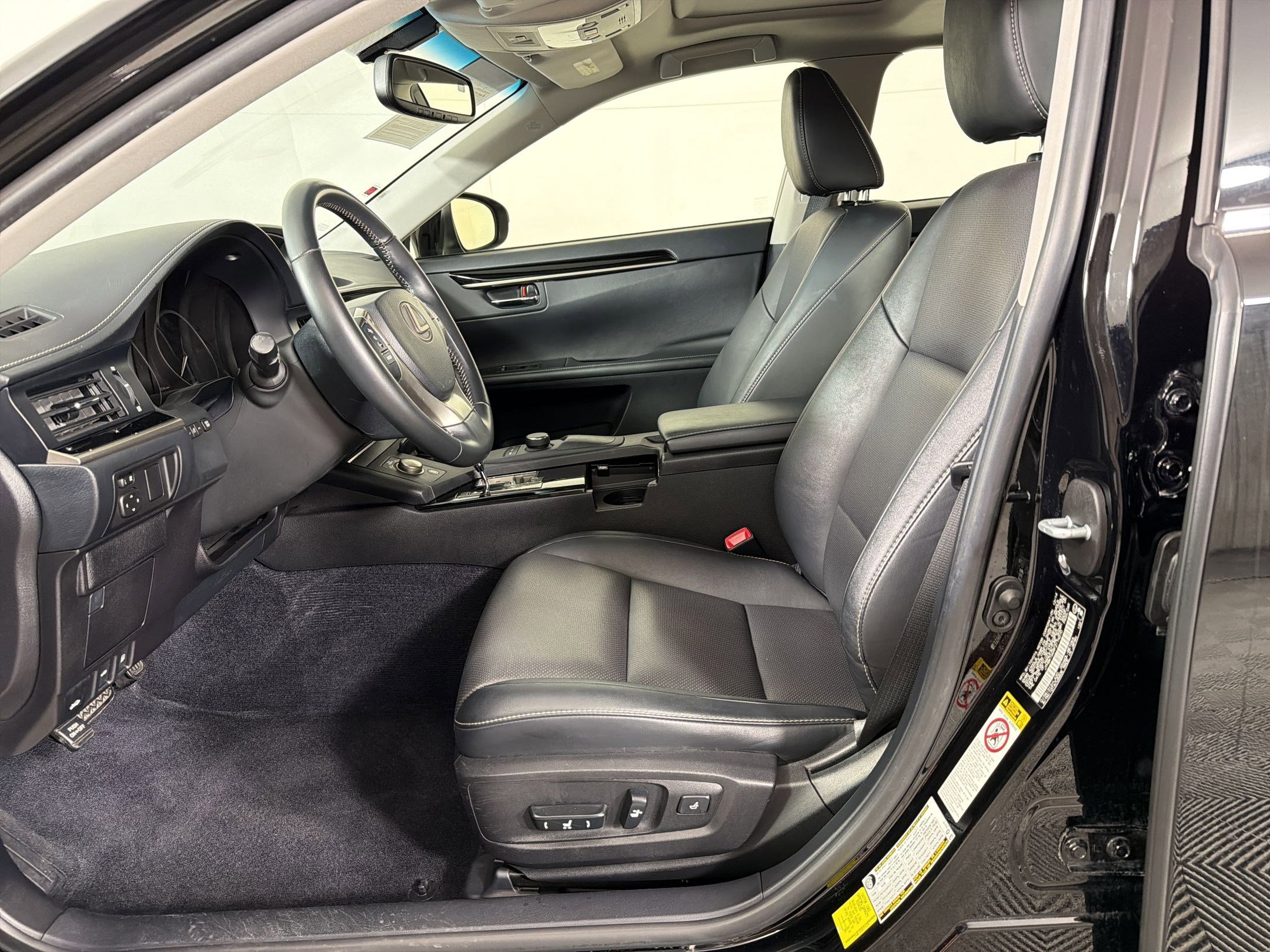 Used 2015 Lexus ES 350 image 5