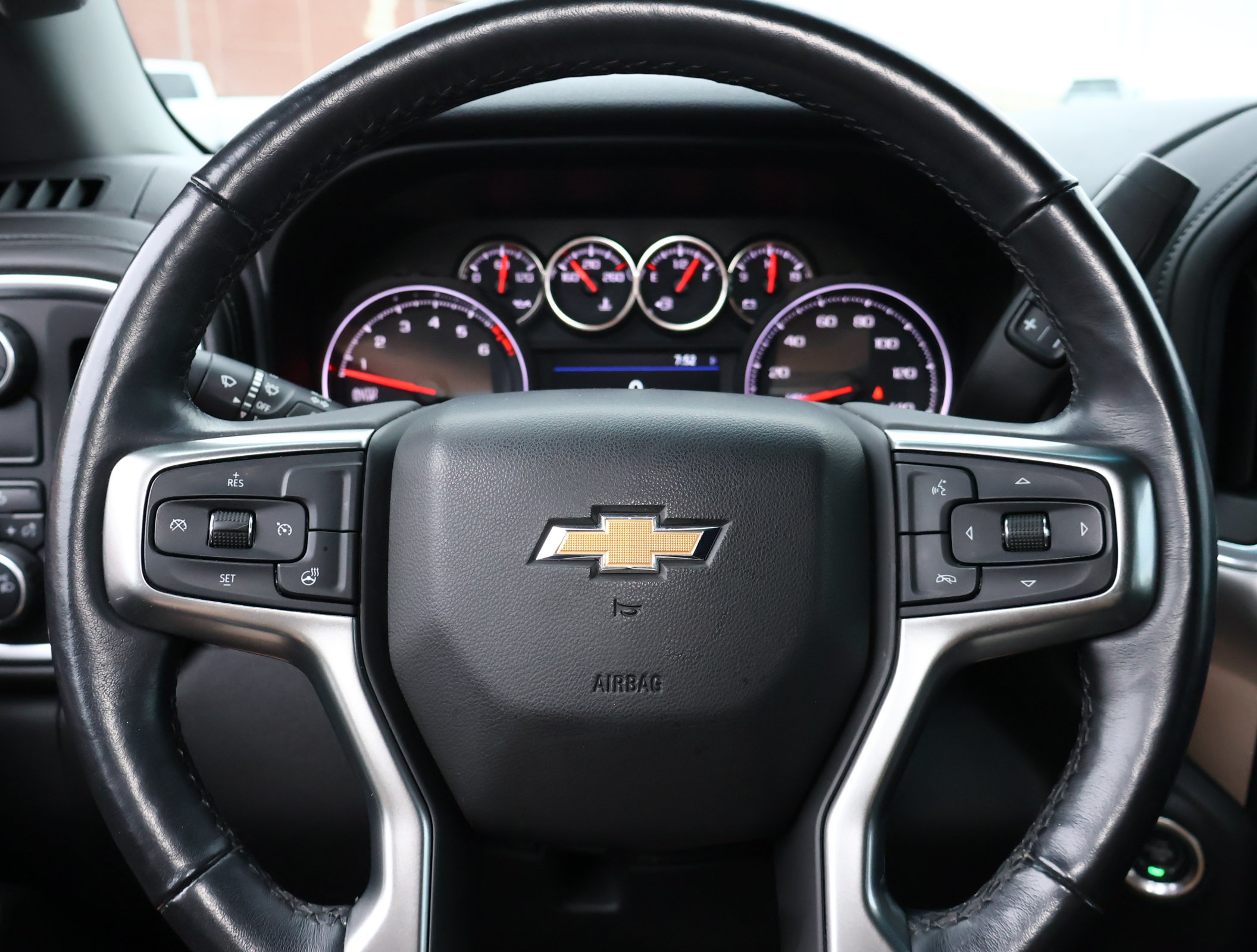 Used 2019 Chevrolet Silverado 1500 LT w/ Texas Edition RWD image 11