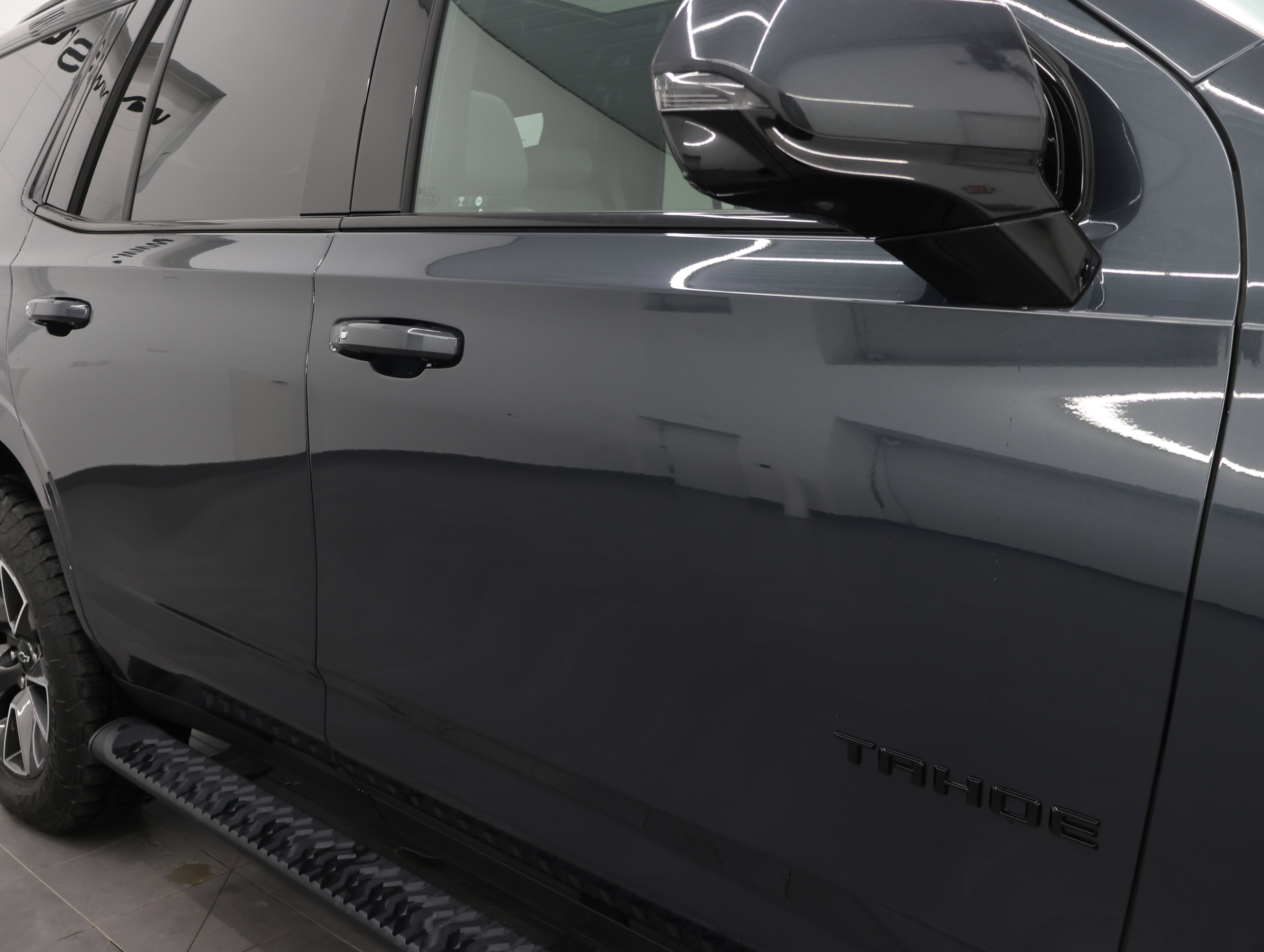 Used 2022 Chevrolet Tahoe Z71 w/ Z71 Off-Road Package image 32