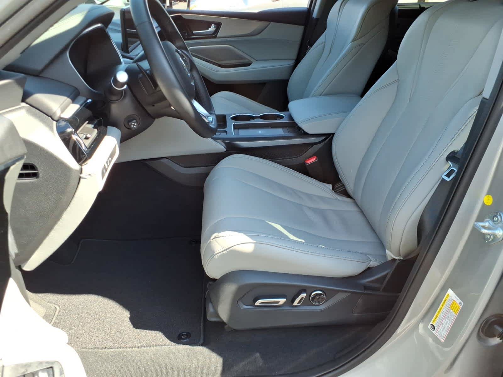 Certified 2026 Acura MDX w/ Technology Package AWD/4WD image 32