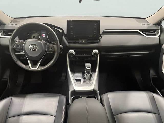Used 2021 Toyota RAV4 XLE Premium AWD/4WD image 5