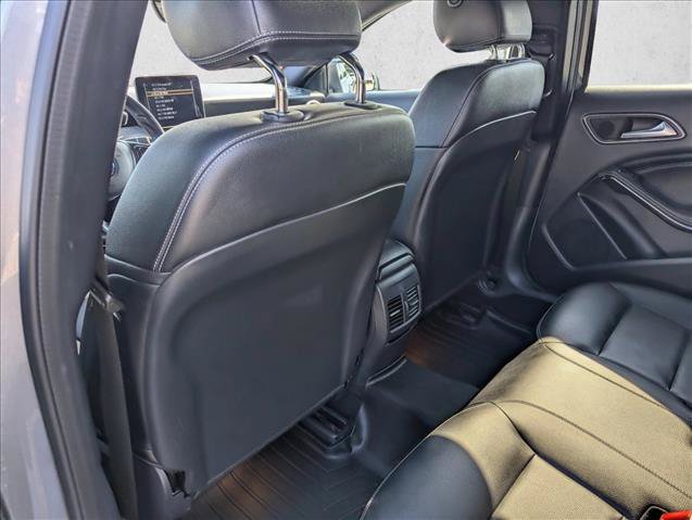 Used 2020 Mercedes-Benz GLA 250 4MATIC image 25