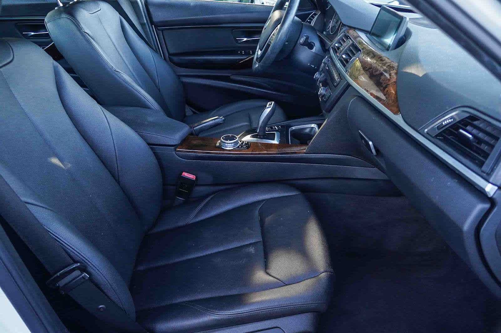 Used 2015 BMW 328i Sedan RWD image 18
