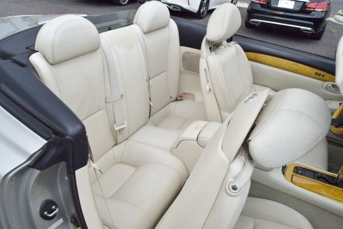 Used 2003 Lexus SC 430 Convertible RWD image 30