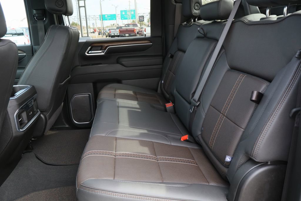 Certified 2025 Chevrolet Silverado 2500 High Country w/ Technology Package image 26