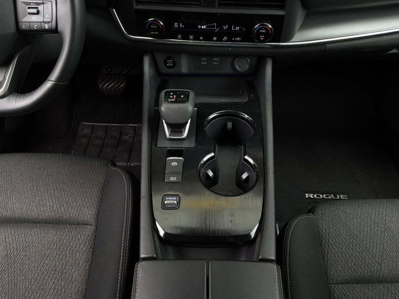 Used 2025 Nissan Rogue SV FWD image 15