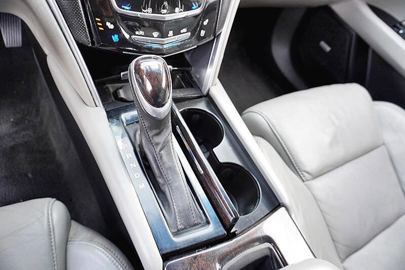 Used 2017 Cadillac XTS Luxury image 30