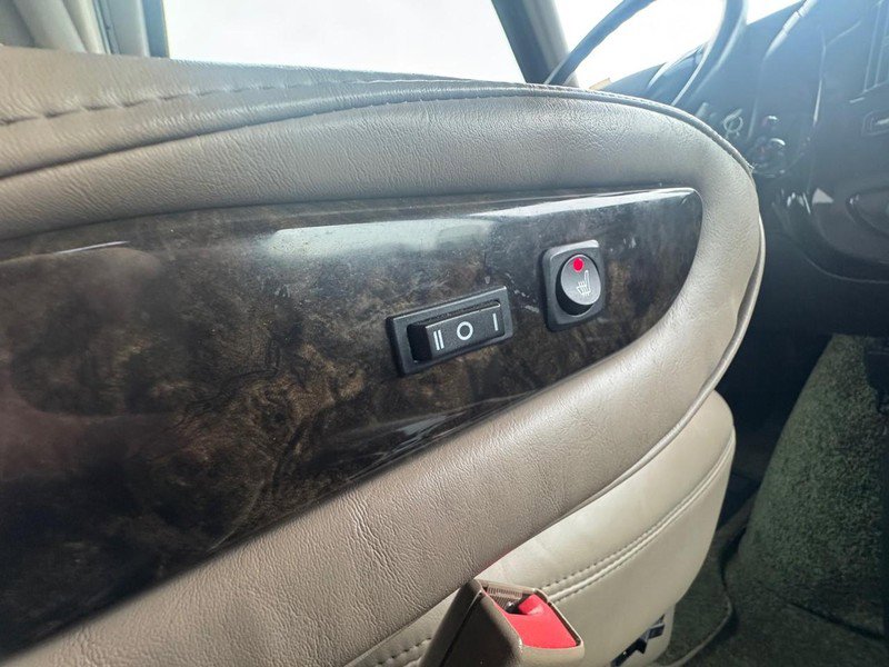 Used 2015 Chevrolet Express 2500 image 20