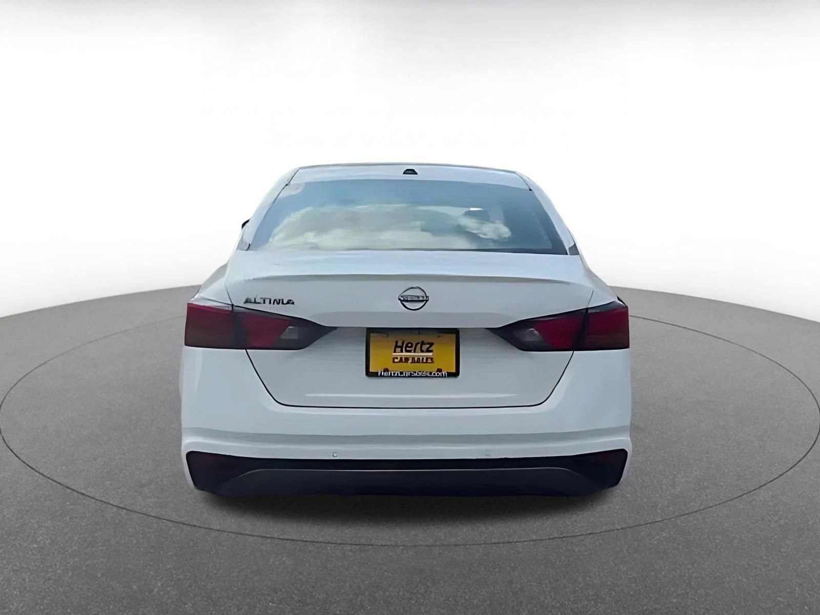 Used 2026 Nissan Altima 2.5 SV FWD image 12